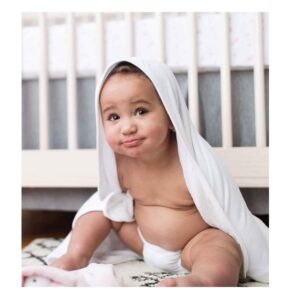 Burt's Bees Baby - Hooded Towels, Absorbent Knit Terry, Super Soft Single-Ply, 100% Organic Cotton 2 Pack), A-Bee-C, 2 Pack - Image 3