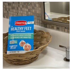 O'Keeffe's Healthy Feet Intensive Moisturizing Foot Mask, One Pair Single-Use Socks, (Pack of 2) - Image 8